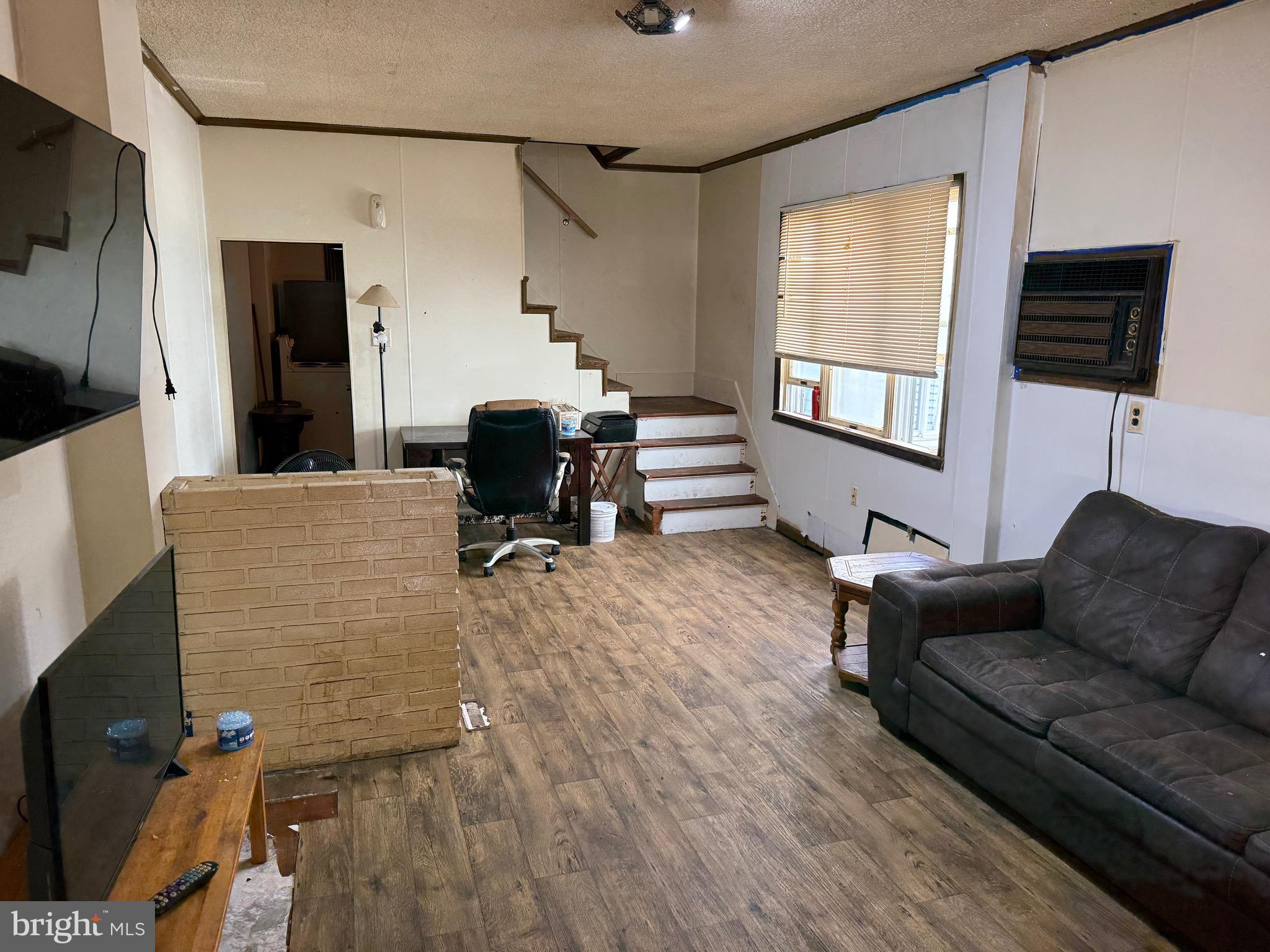 MINERSVILLE - Residential