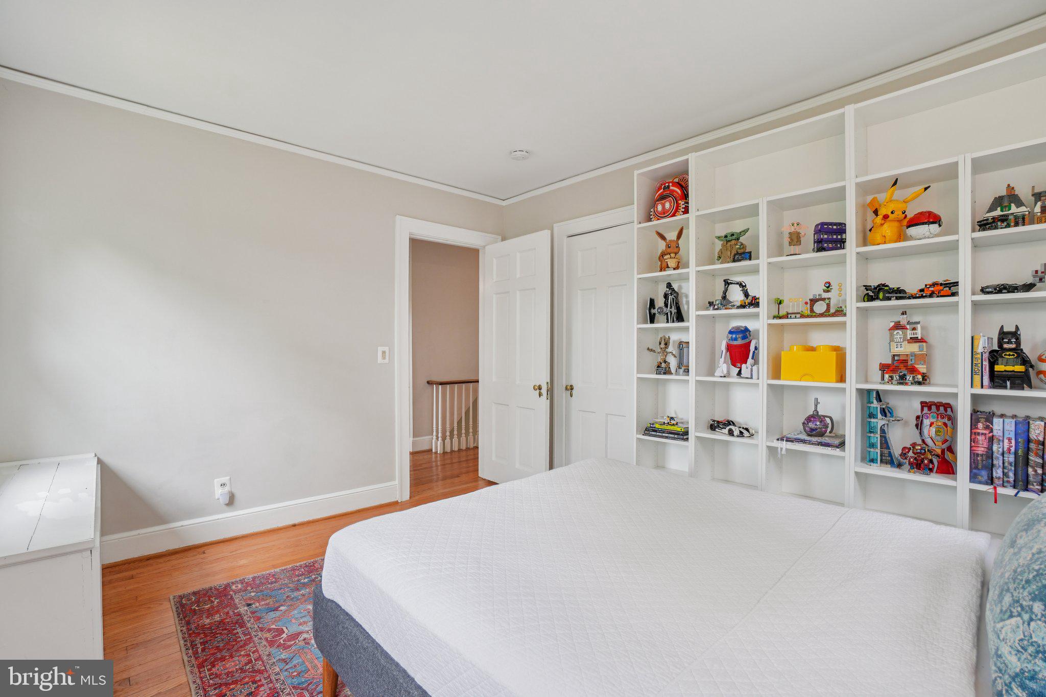 ARLINGTON RIDGE - Residential