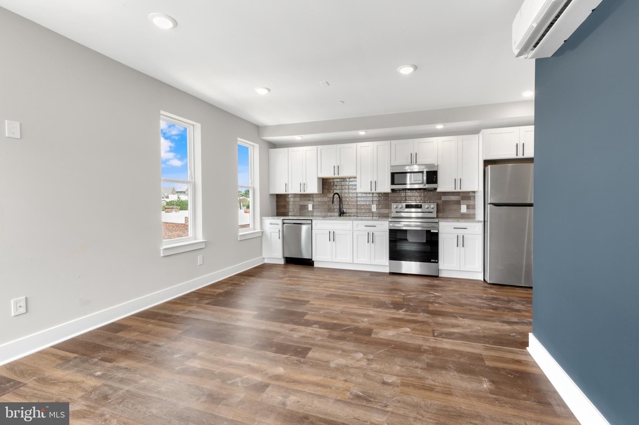 EAST KENSINGTON - Residential Lease