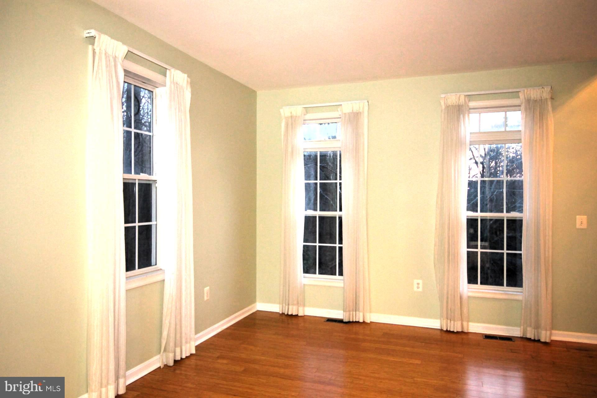 HARWOOD - Residential