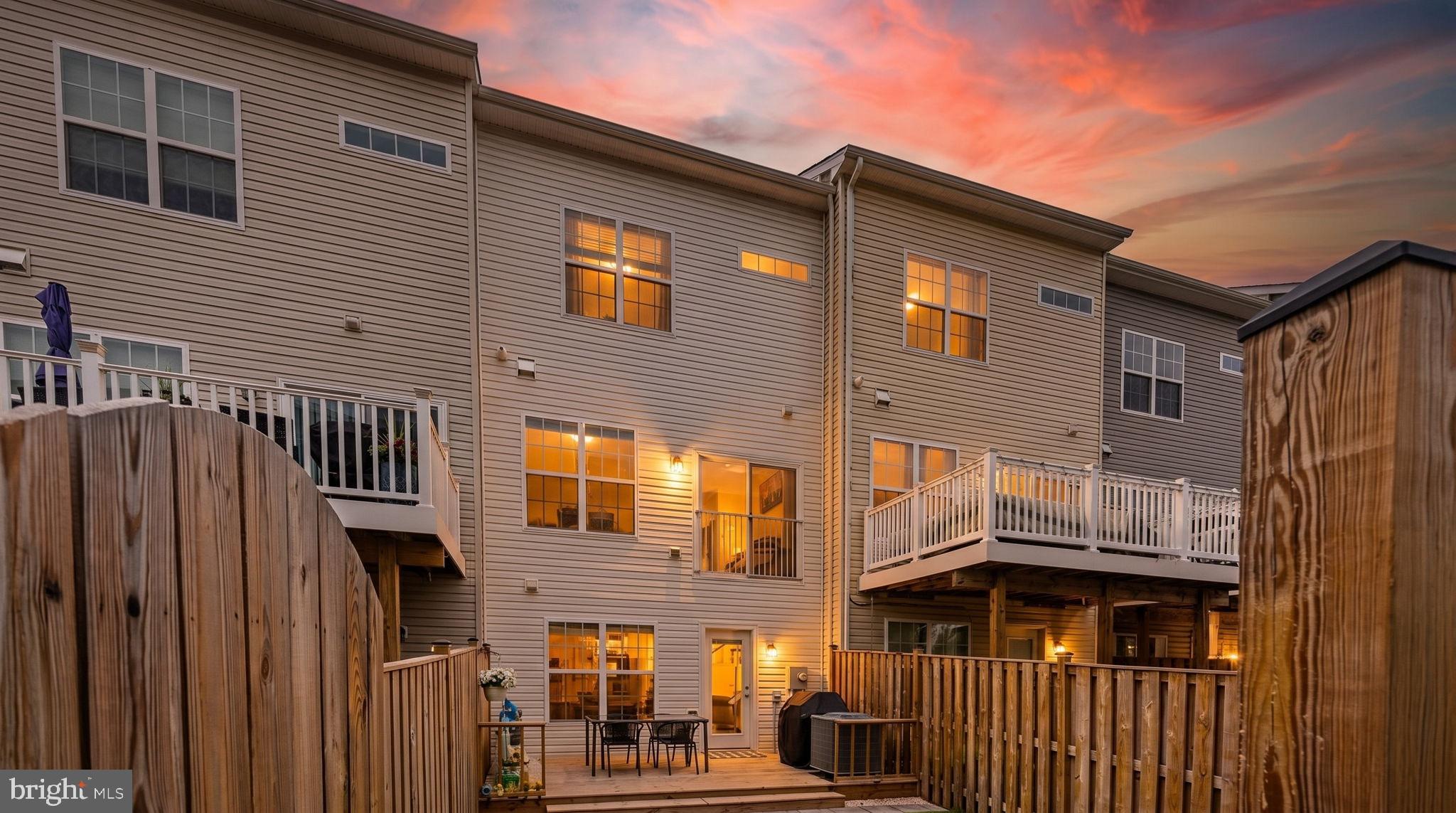 JEFFERSON PLACE - Residential