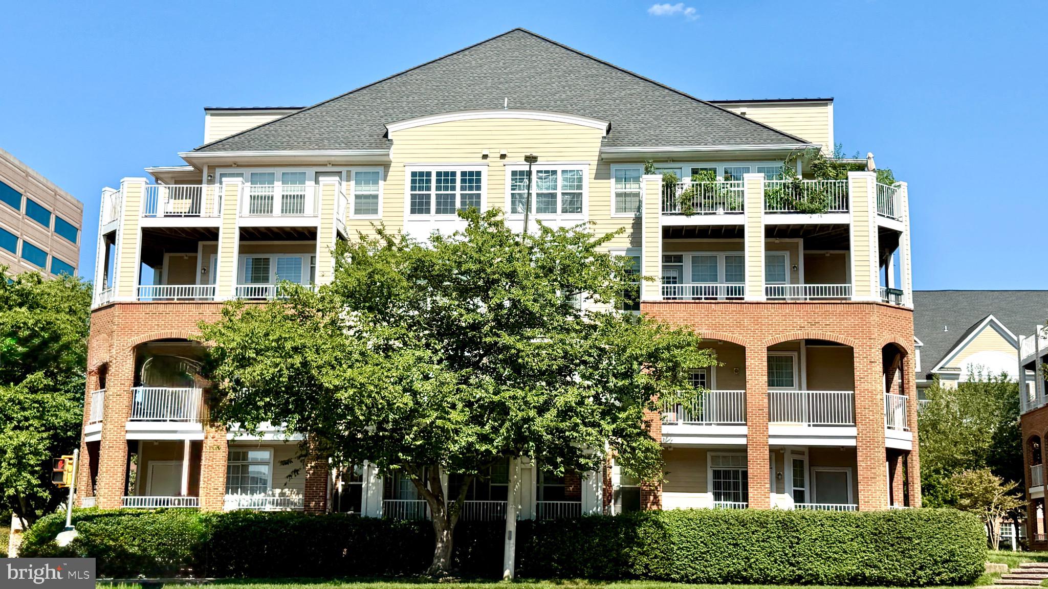 WESTBRIAR CONDOMINIUMS - Residential