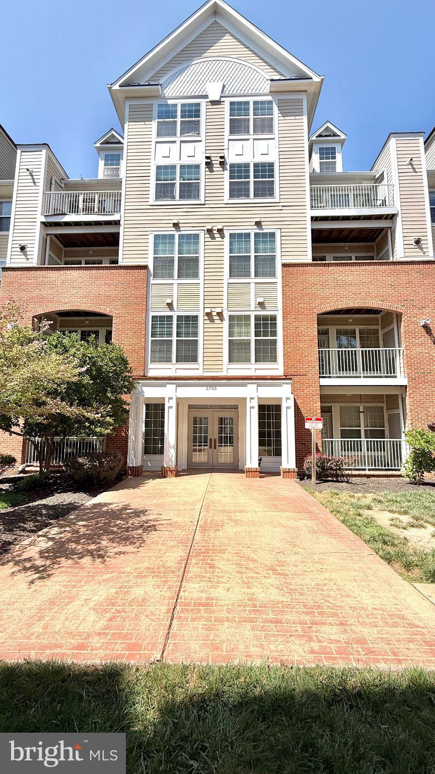 WESTBRIAR CONDOMINIUMS - Residential