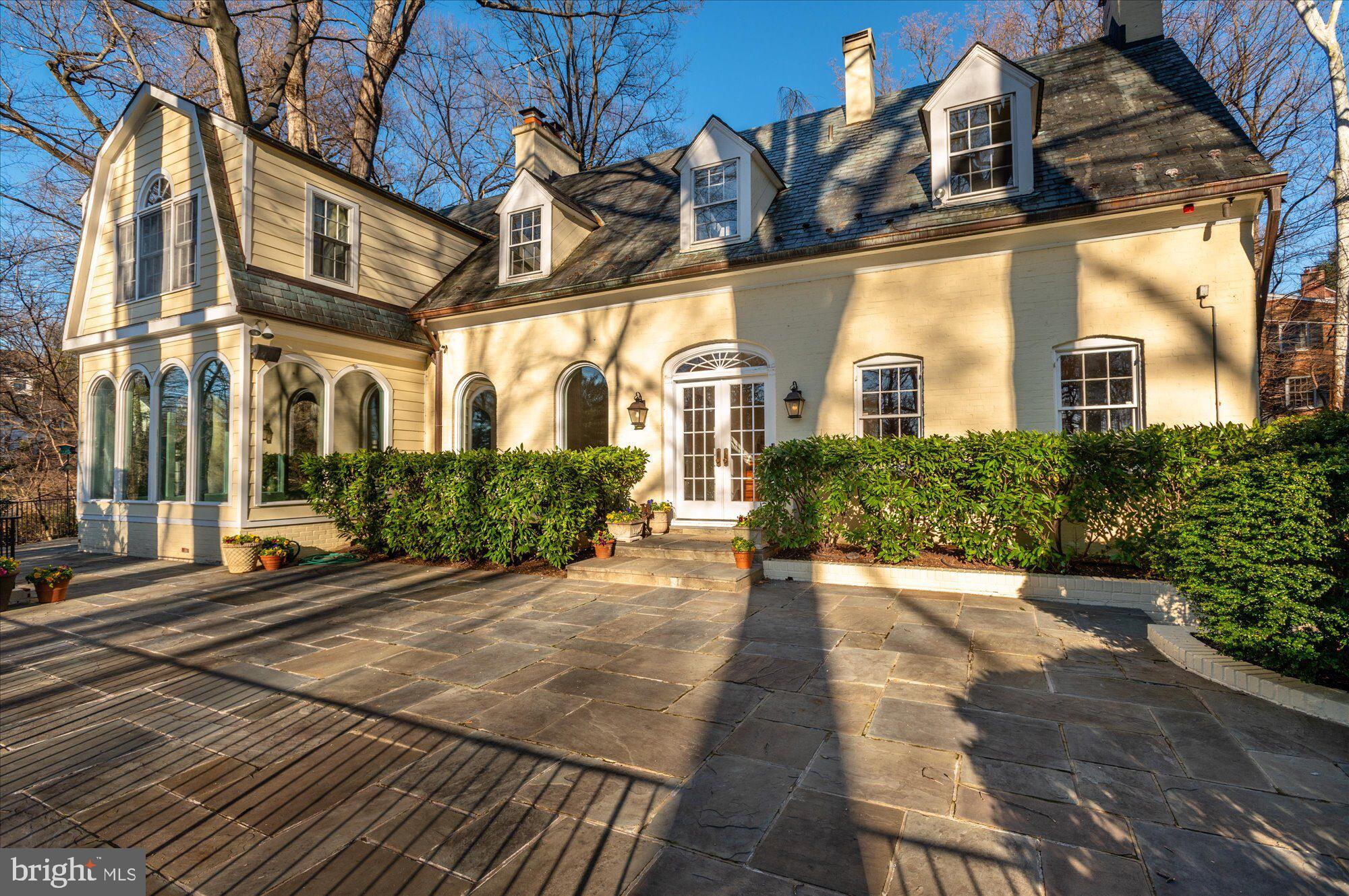 WESTMORELAND HILLS - Residential