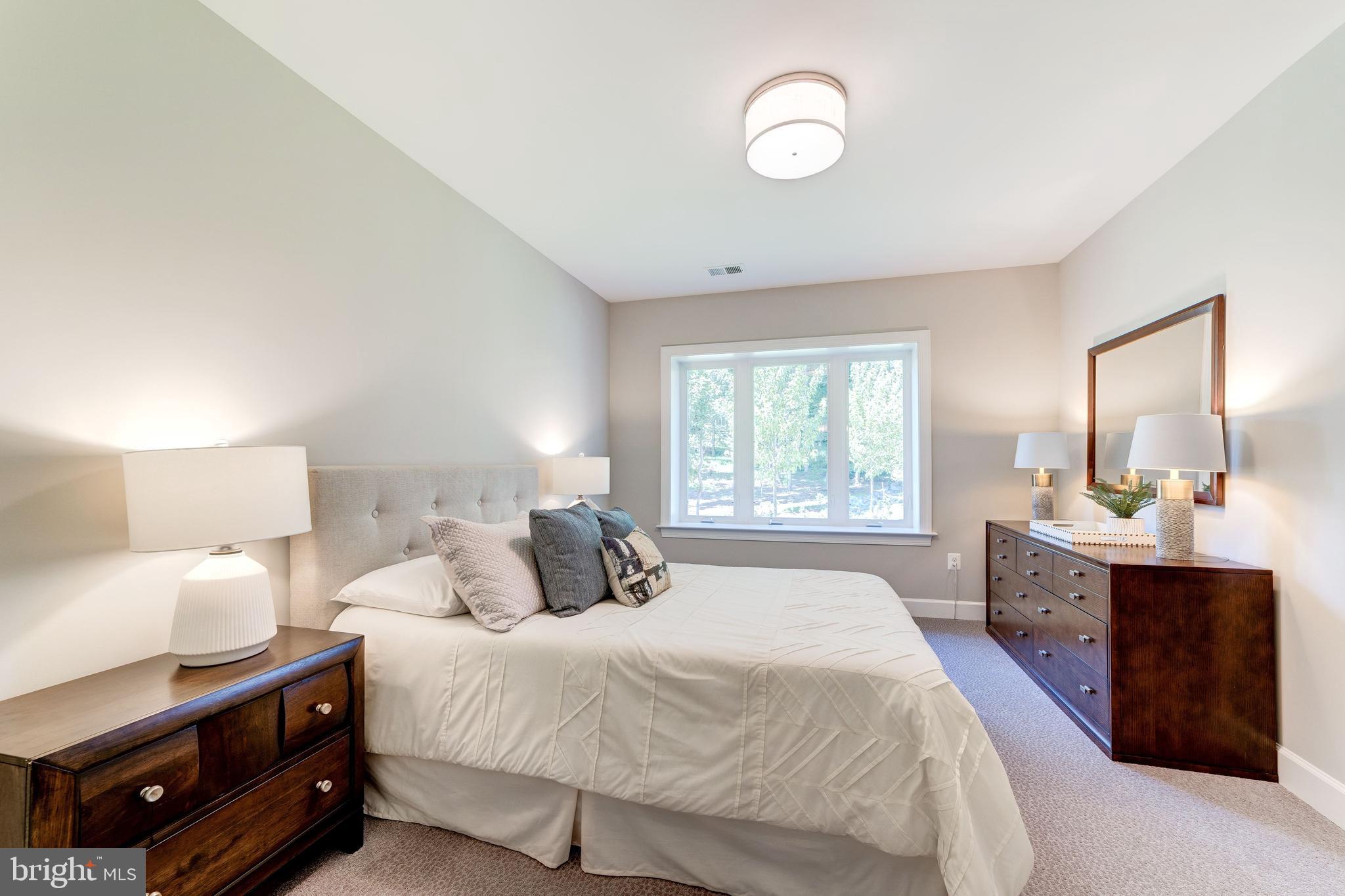 TALLY HO - Residential