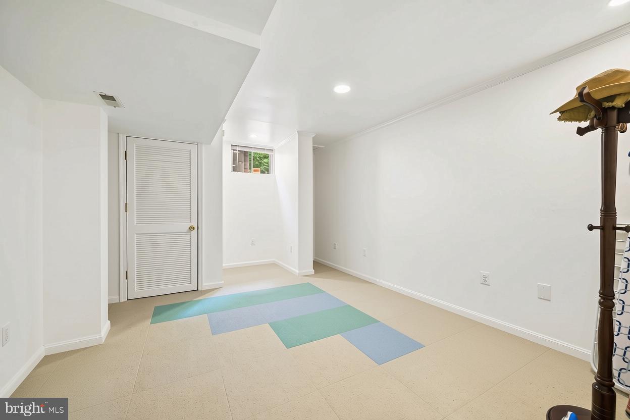 SHAWNEE VIEW - Residential