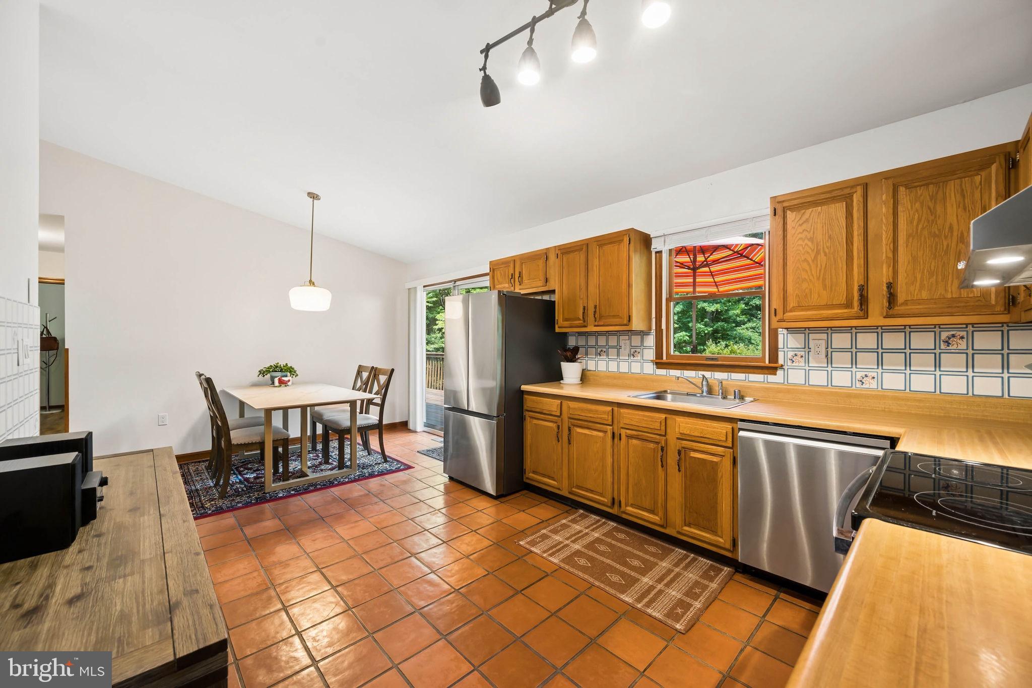 SHAWNEE VIEW - Residential