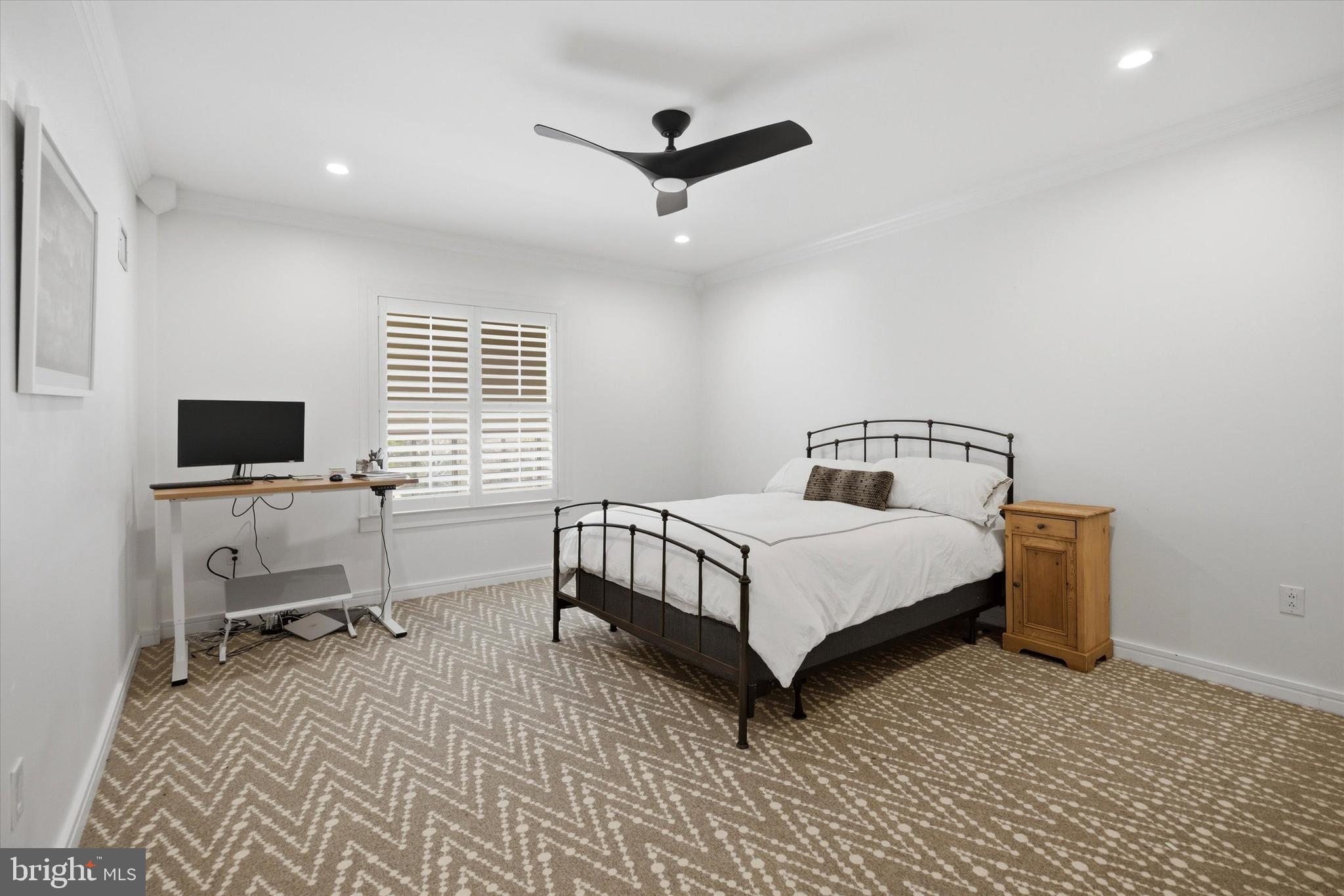 CORINTHIAN - Residential
