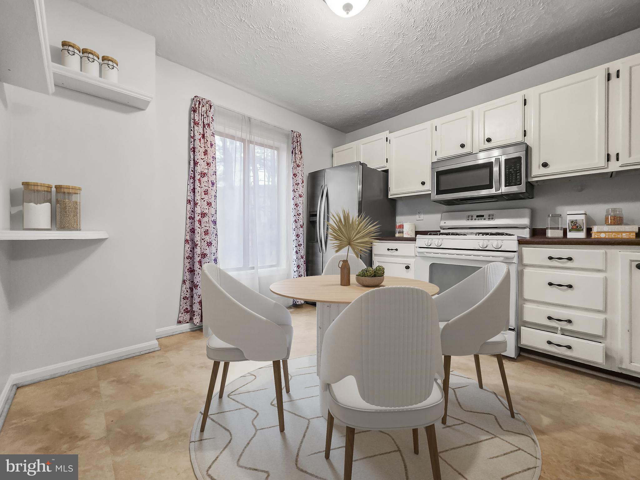 WINDBROOKE - Residential