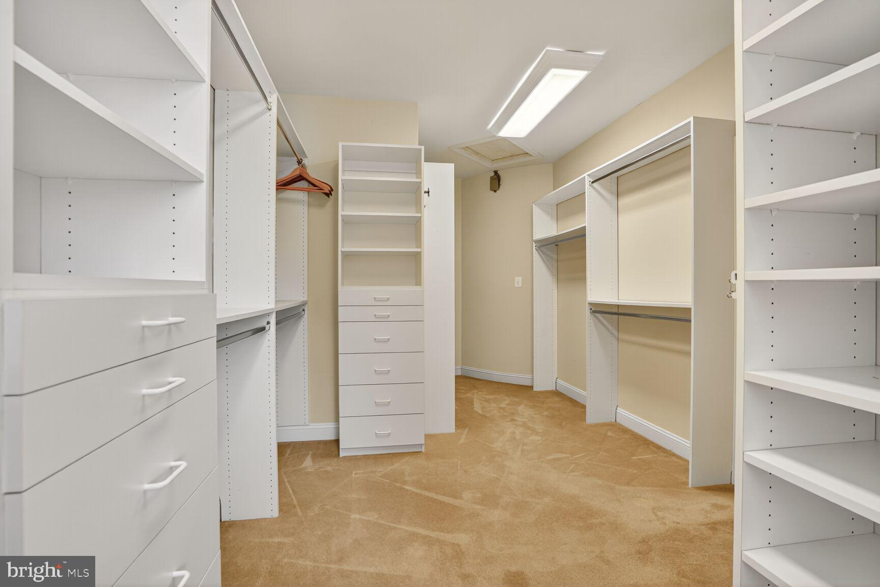 DOVER BALMORAL RIVERWOOD - Residential