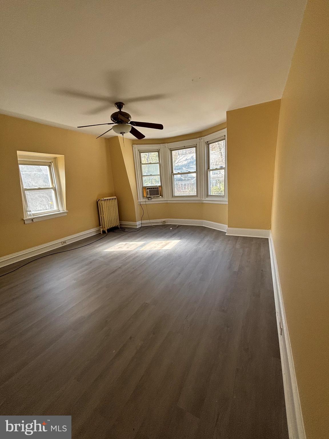 Spacious Studio Apartment on 3dr floor. Features include plenty of windows, tall ceilings, freshly painted and new flooring. Rent includes Heat, Water, Sewer, and Trash. Sorry No Pets , No Smoking