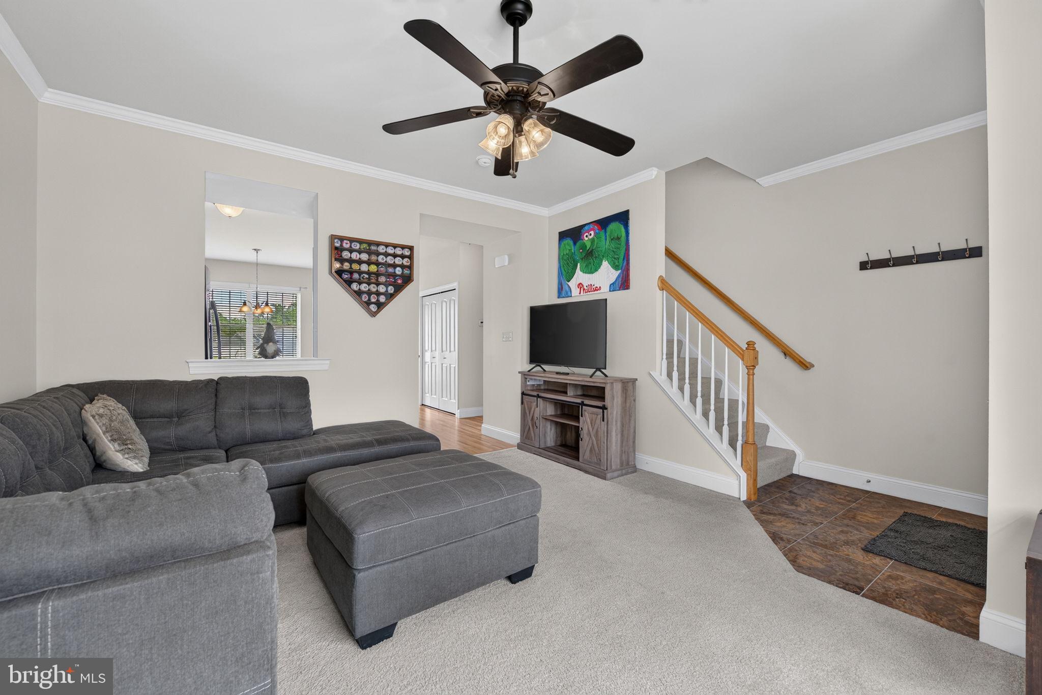 KINGS COURT AT BROWNSTONE - Residential