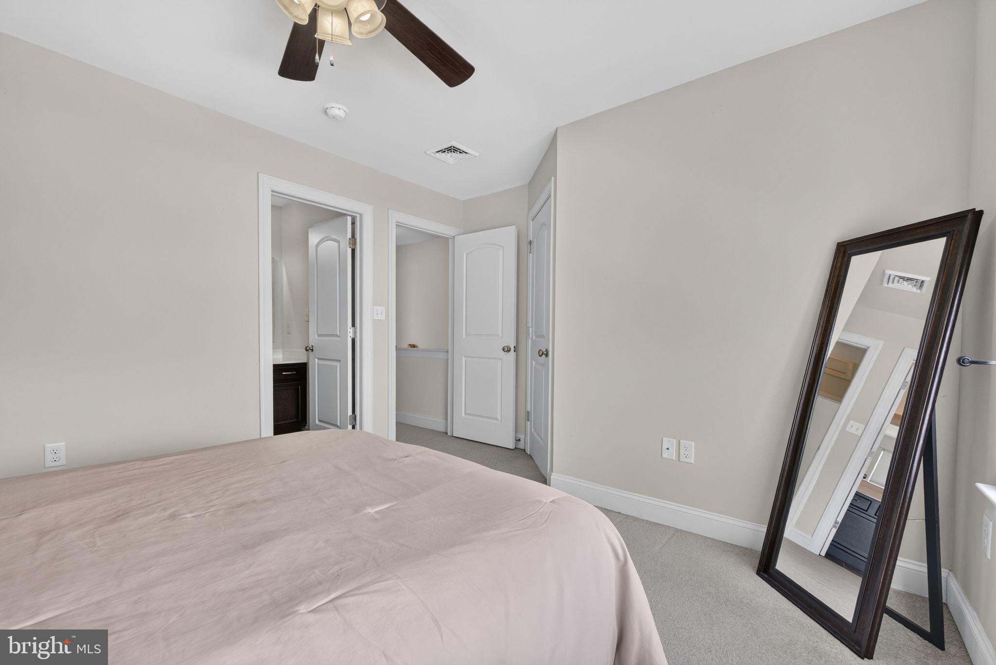 KINGS COURT AT BROWNSTONE - Residential