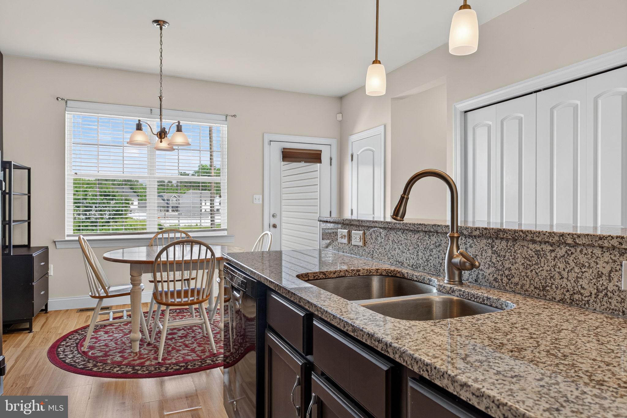 KINGS COURT AT BROWNSTONE - Residential
