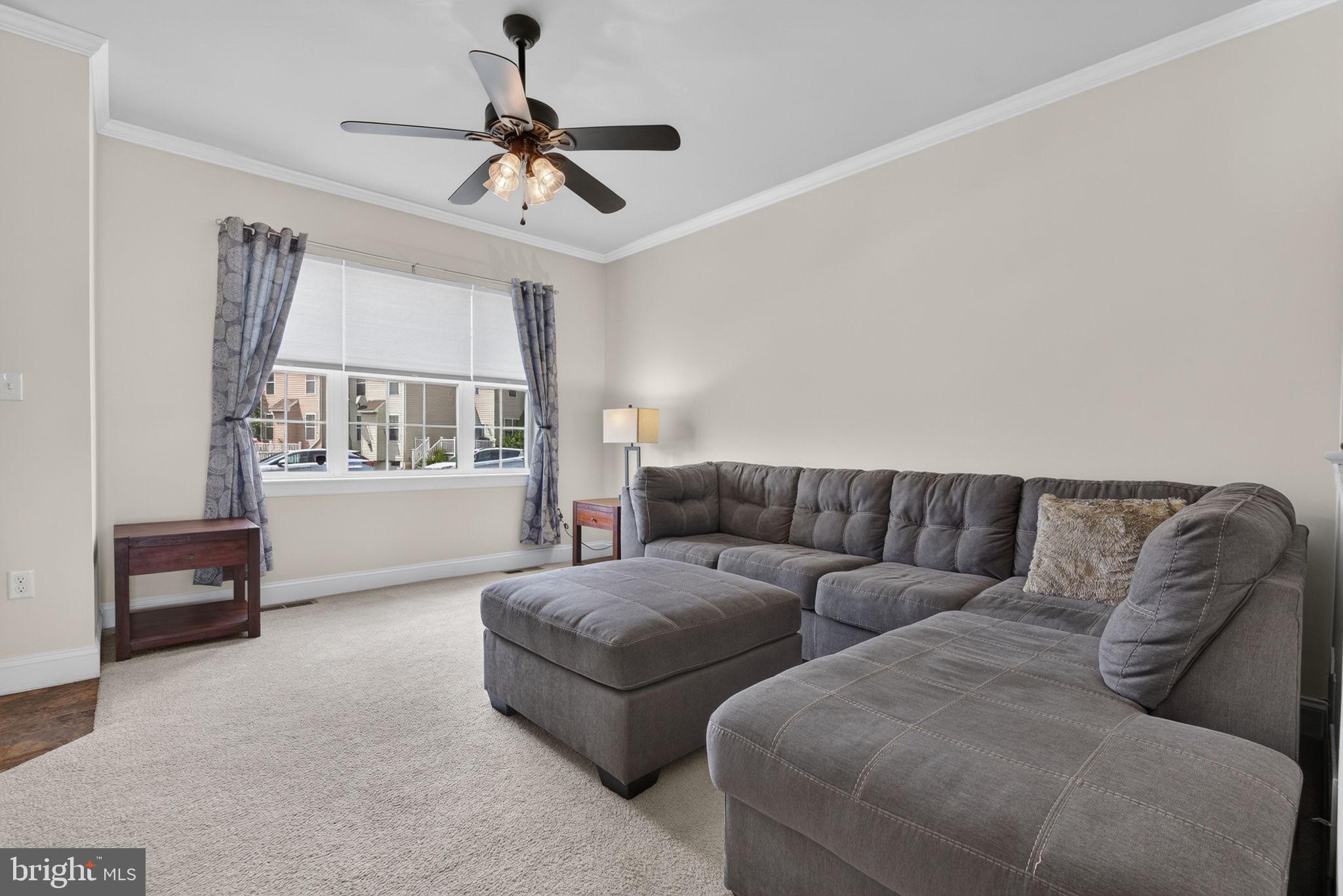 KINGS COURT AT BROWNSTONE - Residential