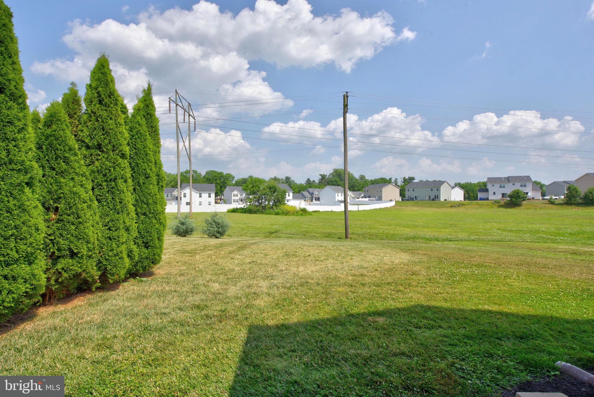 KINGS COURT AT BROWNSTONE - Residential