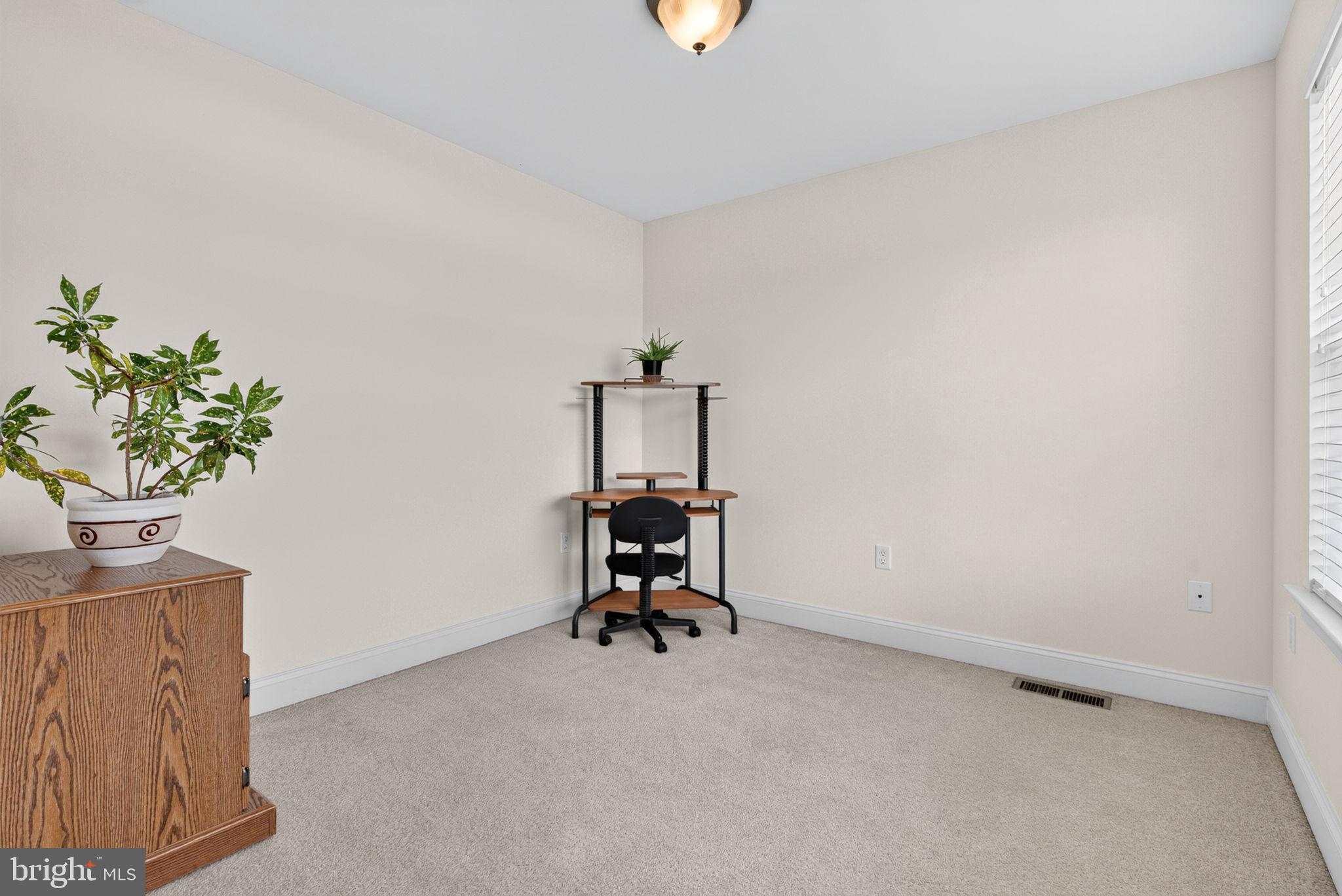 KINGS COURT AT BROWNSTONE - Residential