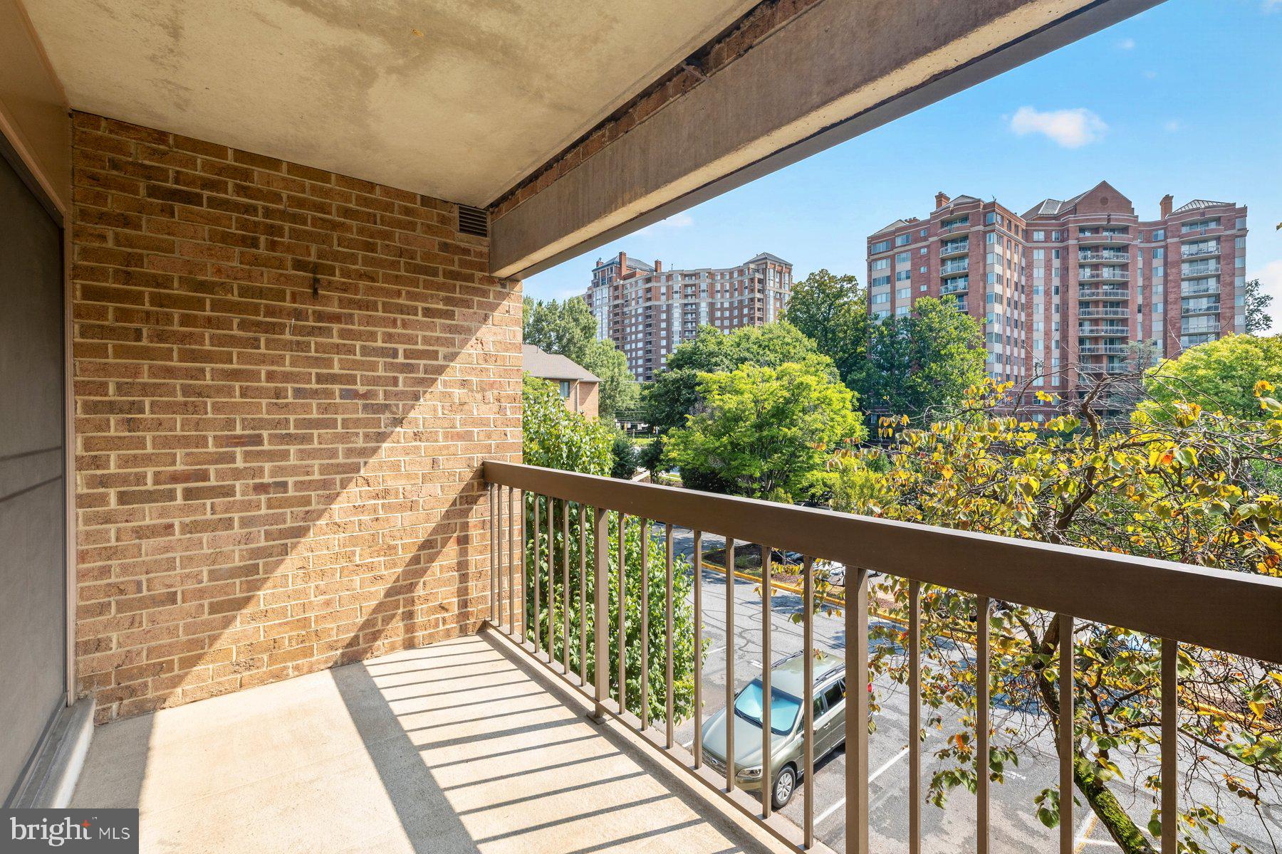 GEORGETOWN VILLAGE - Residential