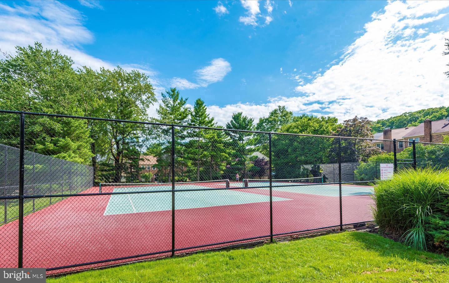 GEORGETOWN VILLAGE - Residential