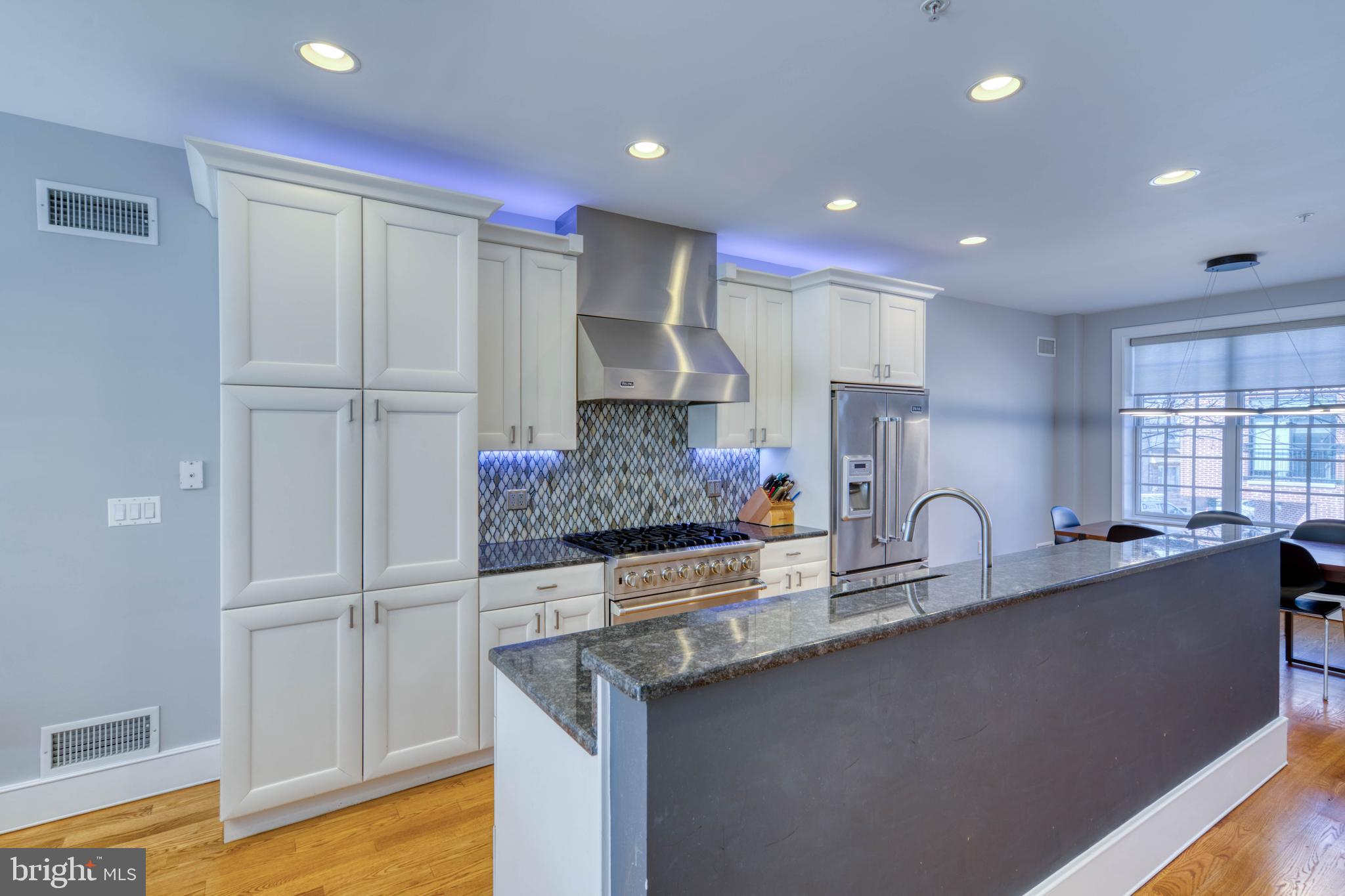 BELLA VISTA - Residential