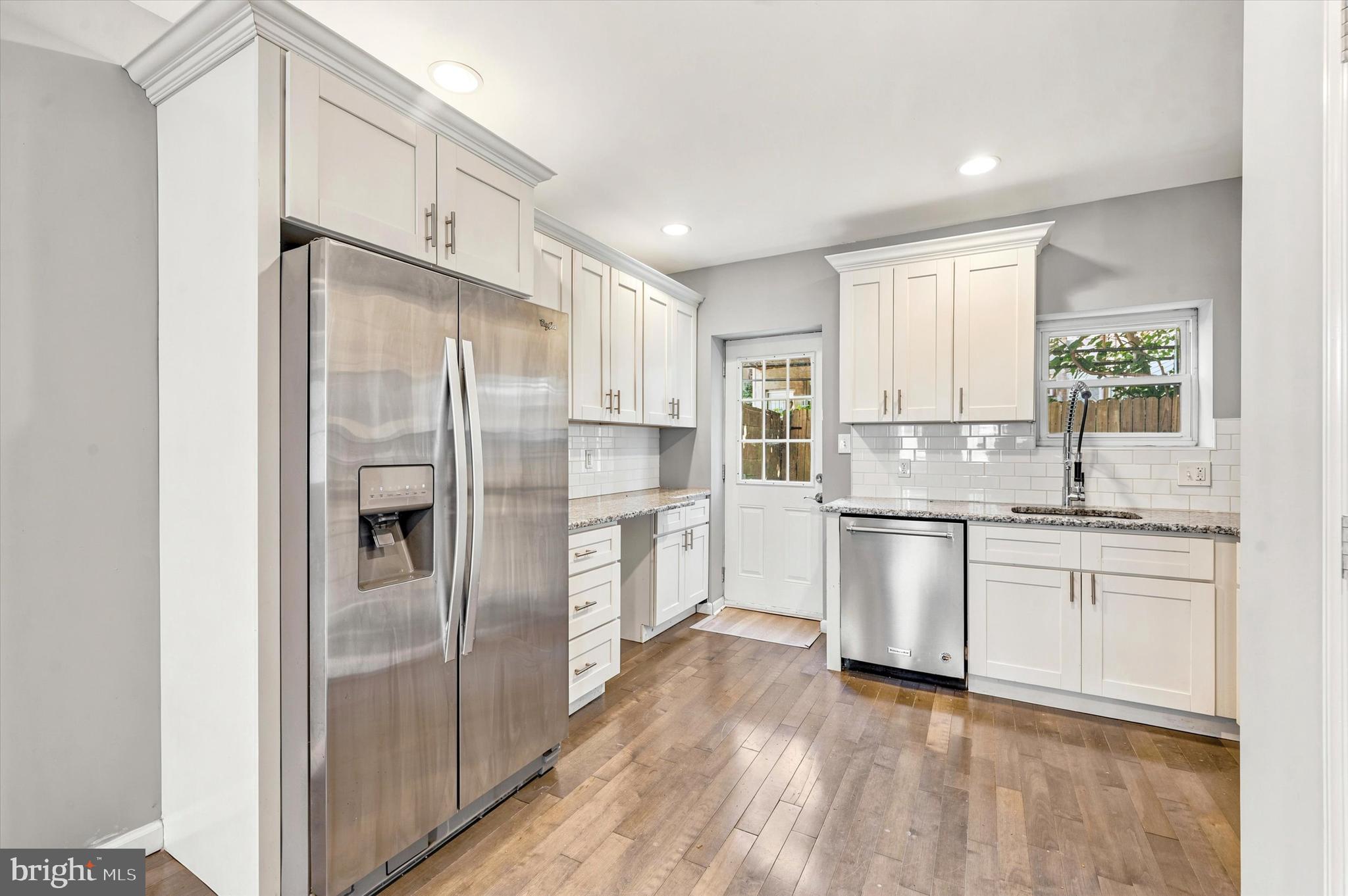 POINT BREEZE - Residential