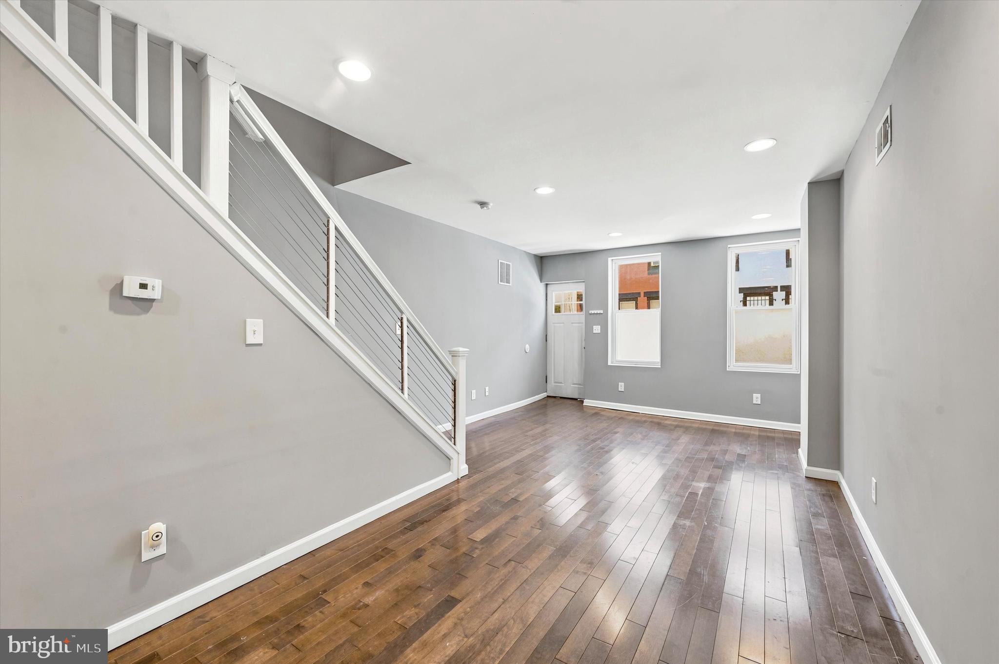 POINT BREEZE - Residential