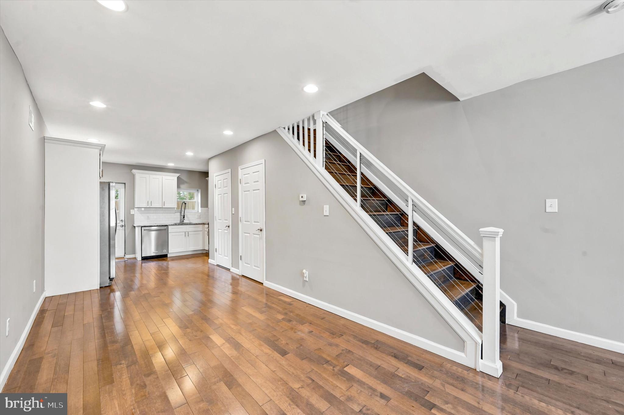 POINT BREEZE - Residential