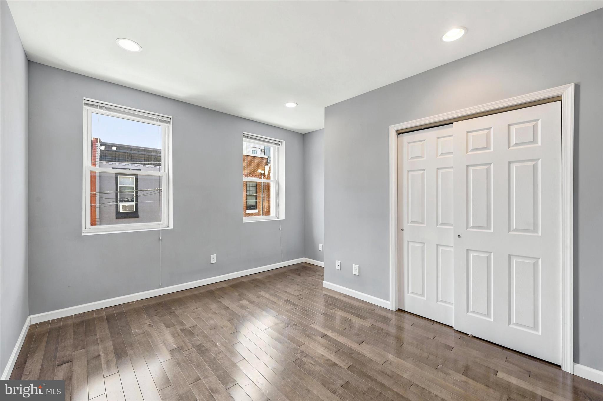 POINT BREEZE - Residential