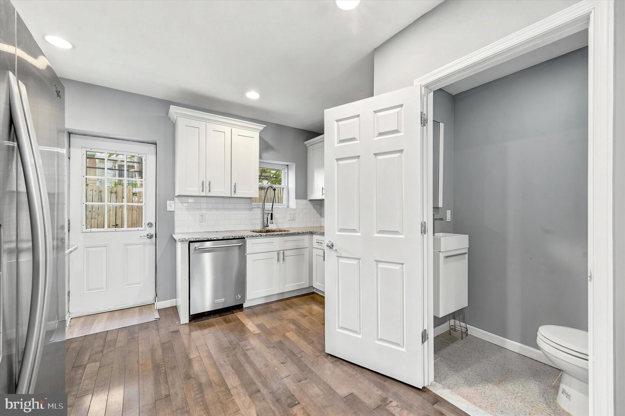 POINT BREEZE - Residential