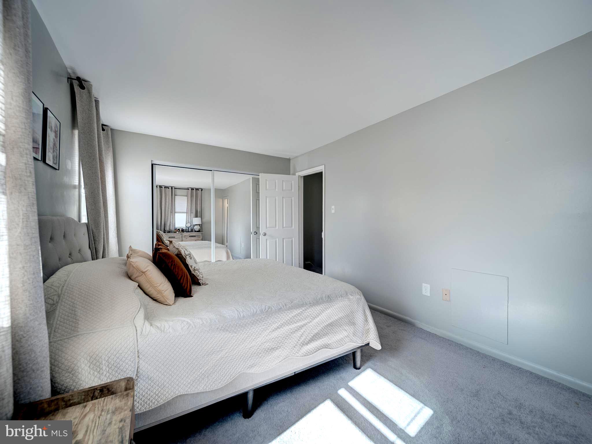 DALE CITY - Residential