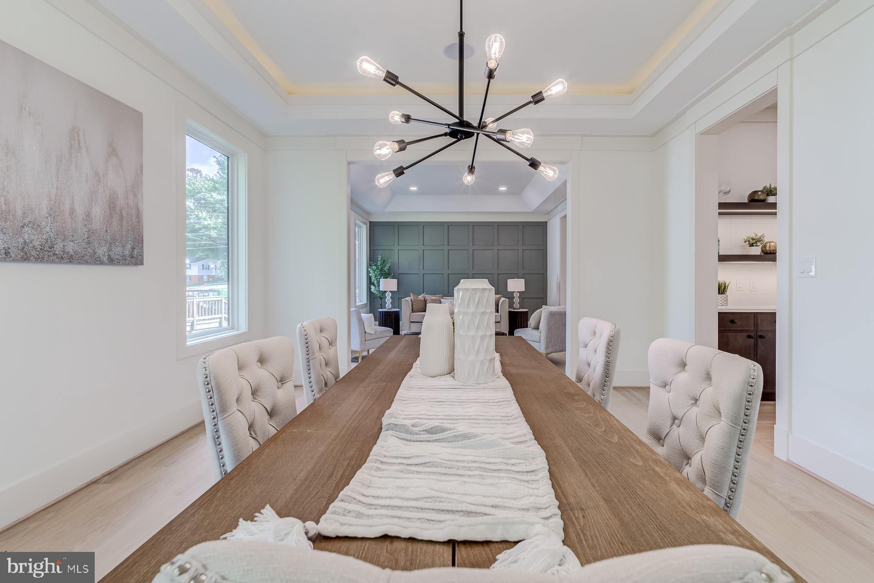 VIENNA WOODS - Residential