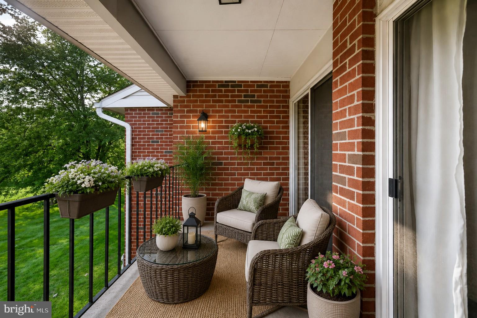 GOSHEN COMMONS - Residential