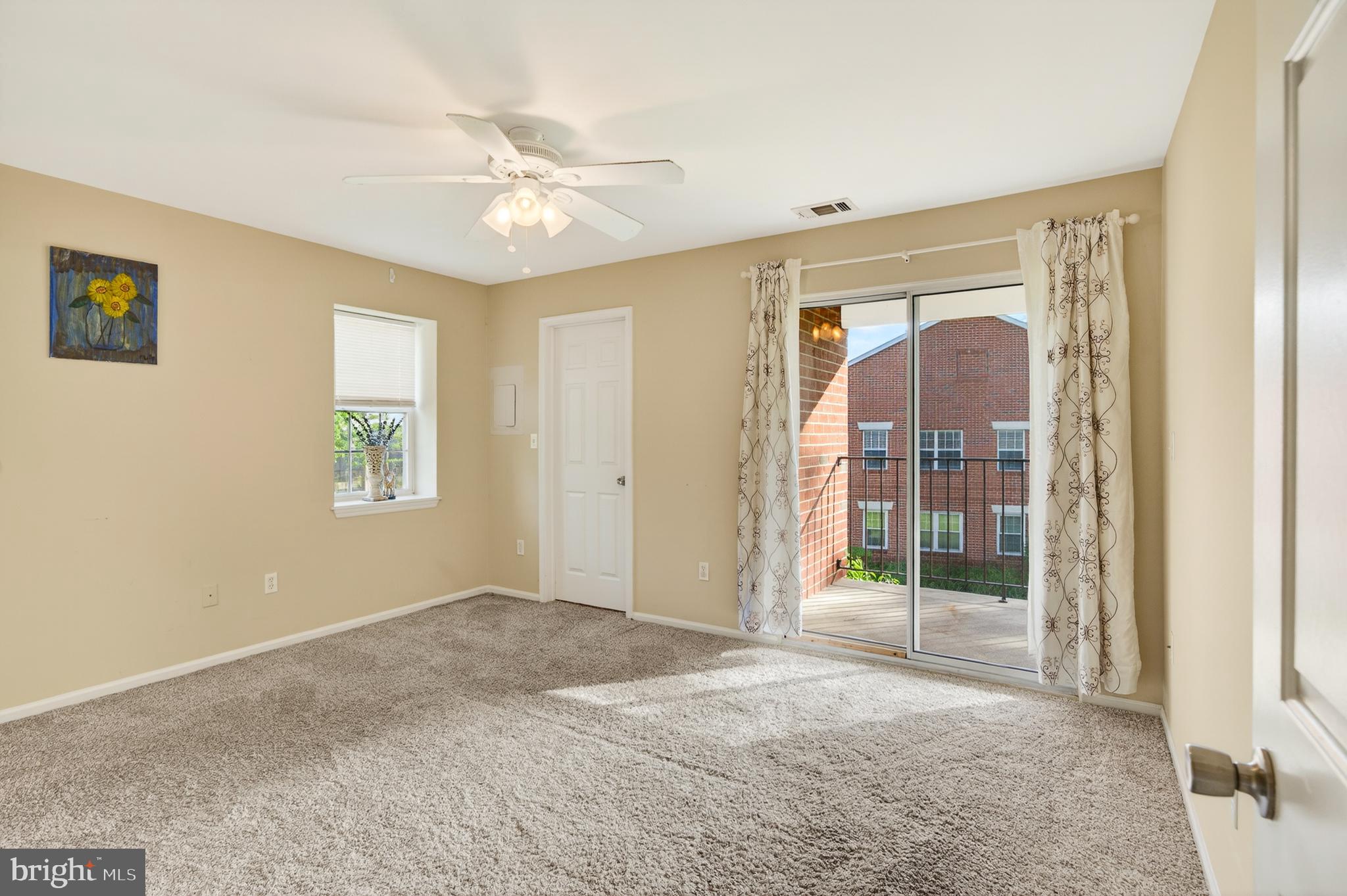 GOSHEN COMMONS - Residential