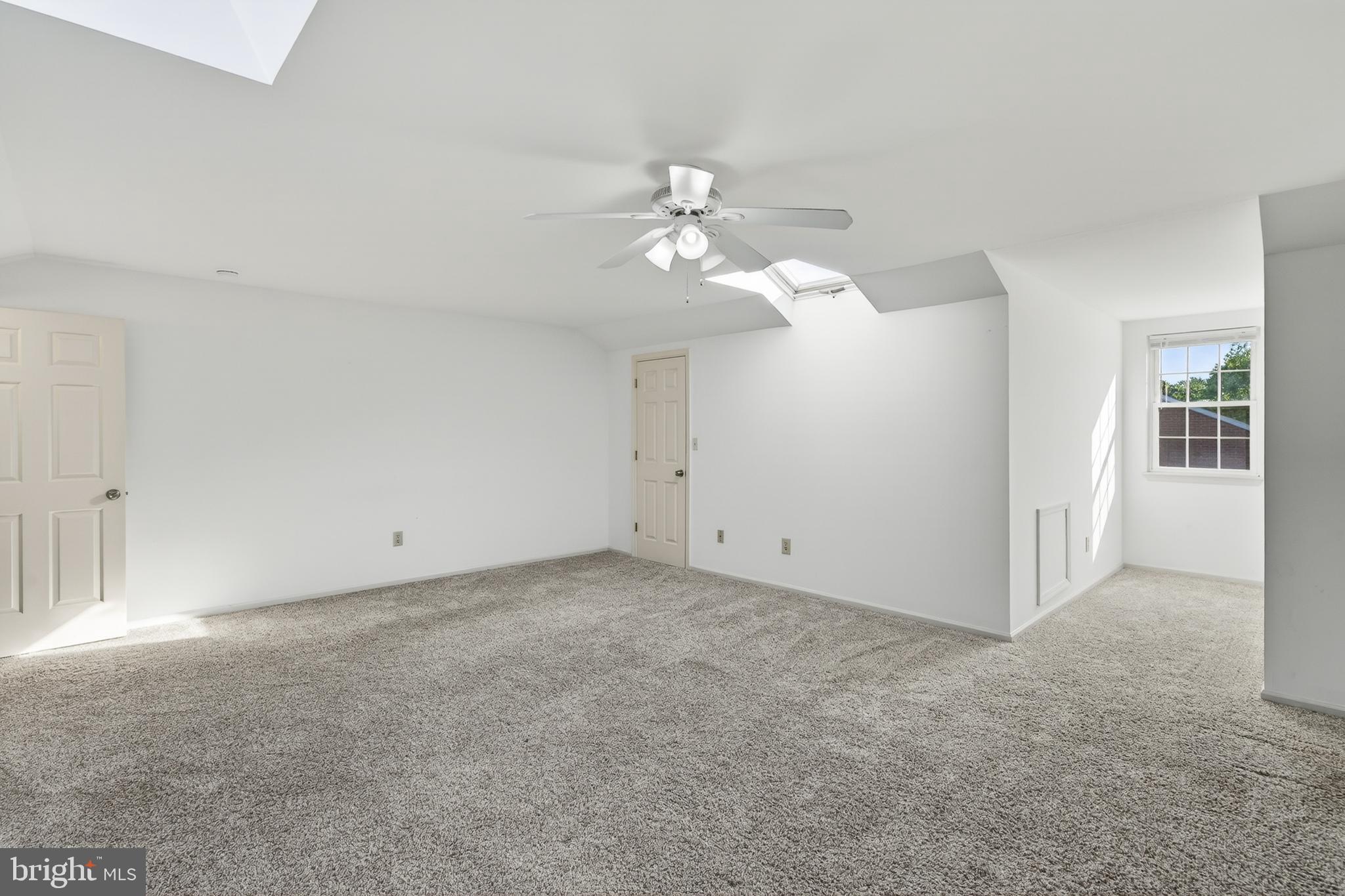 GOSHEN COMMONS - Residential