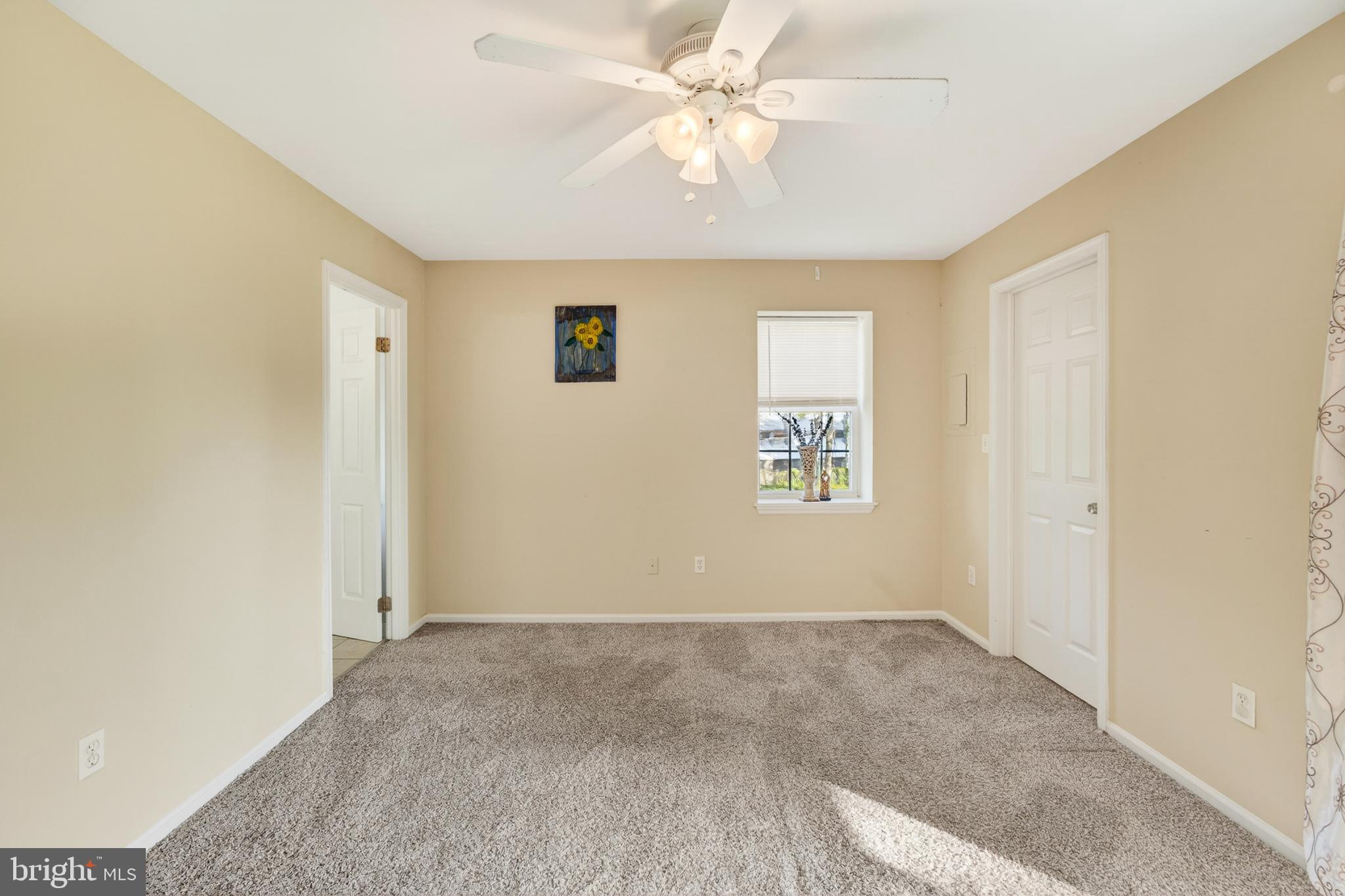 GOSHEN COMMONS - Residential