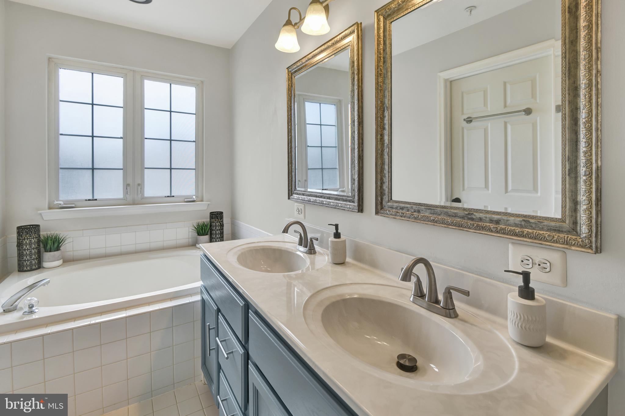 WILLOW BROOK - Residential