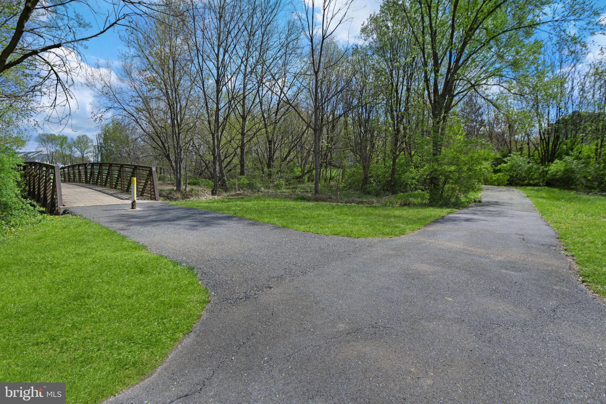 WILLOW BROOK - Residential