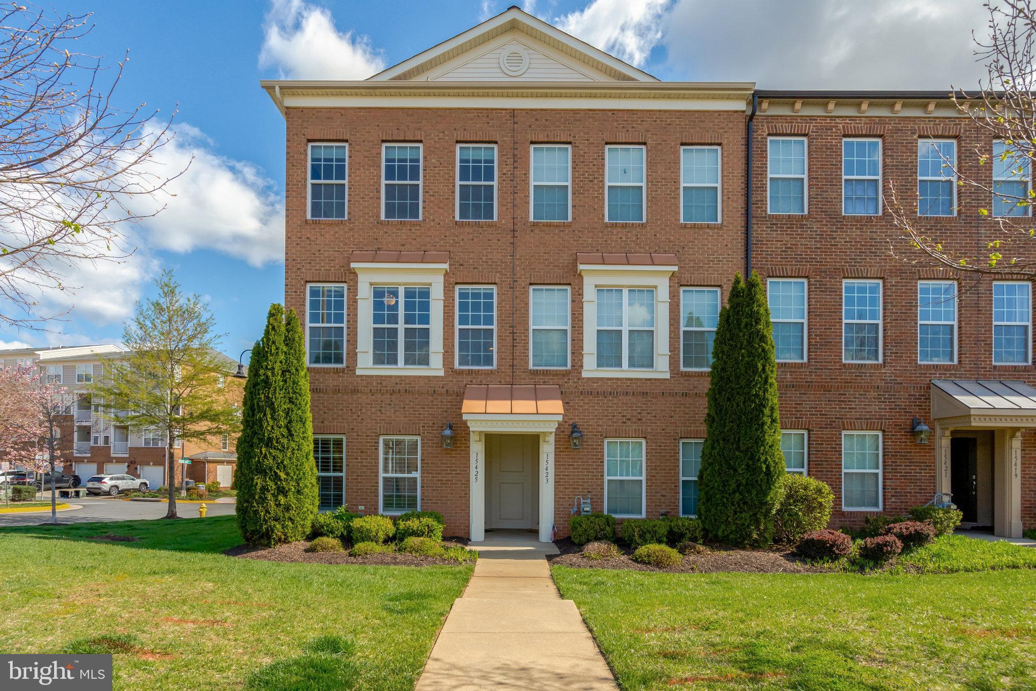 PARKSIDE AT MARKET CENTER - Residential