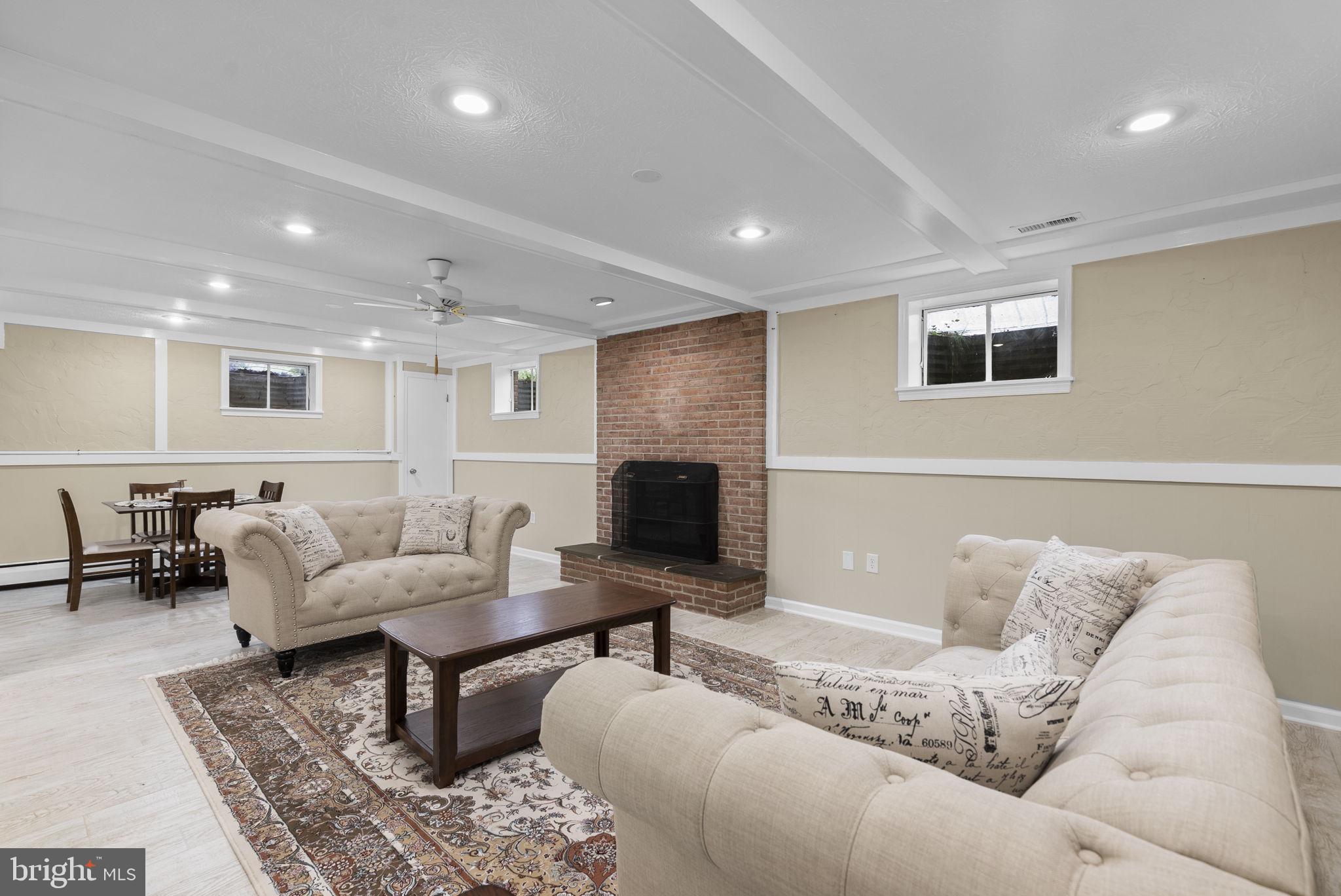 PARKRIDGE - Residential