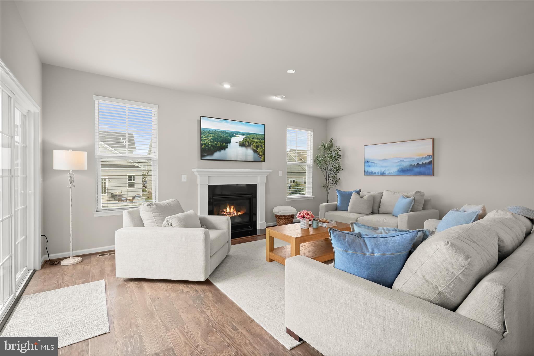 MAYFAIR - Residential