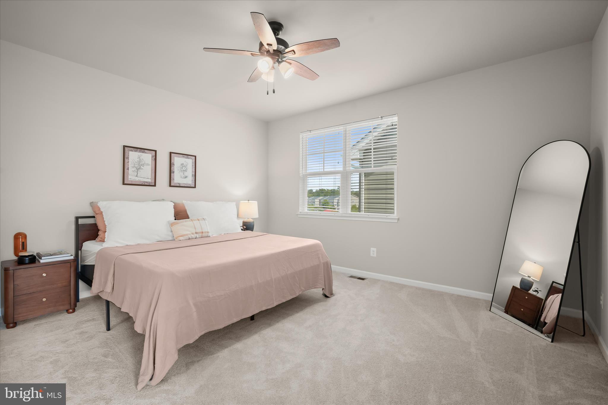 MAYFAIR - Residential