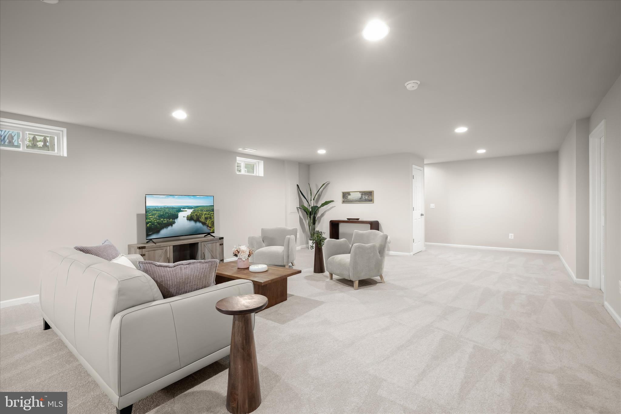 MAYFAIR - Residential