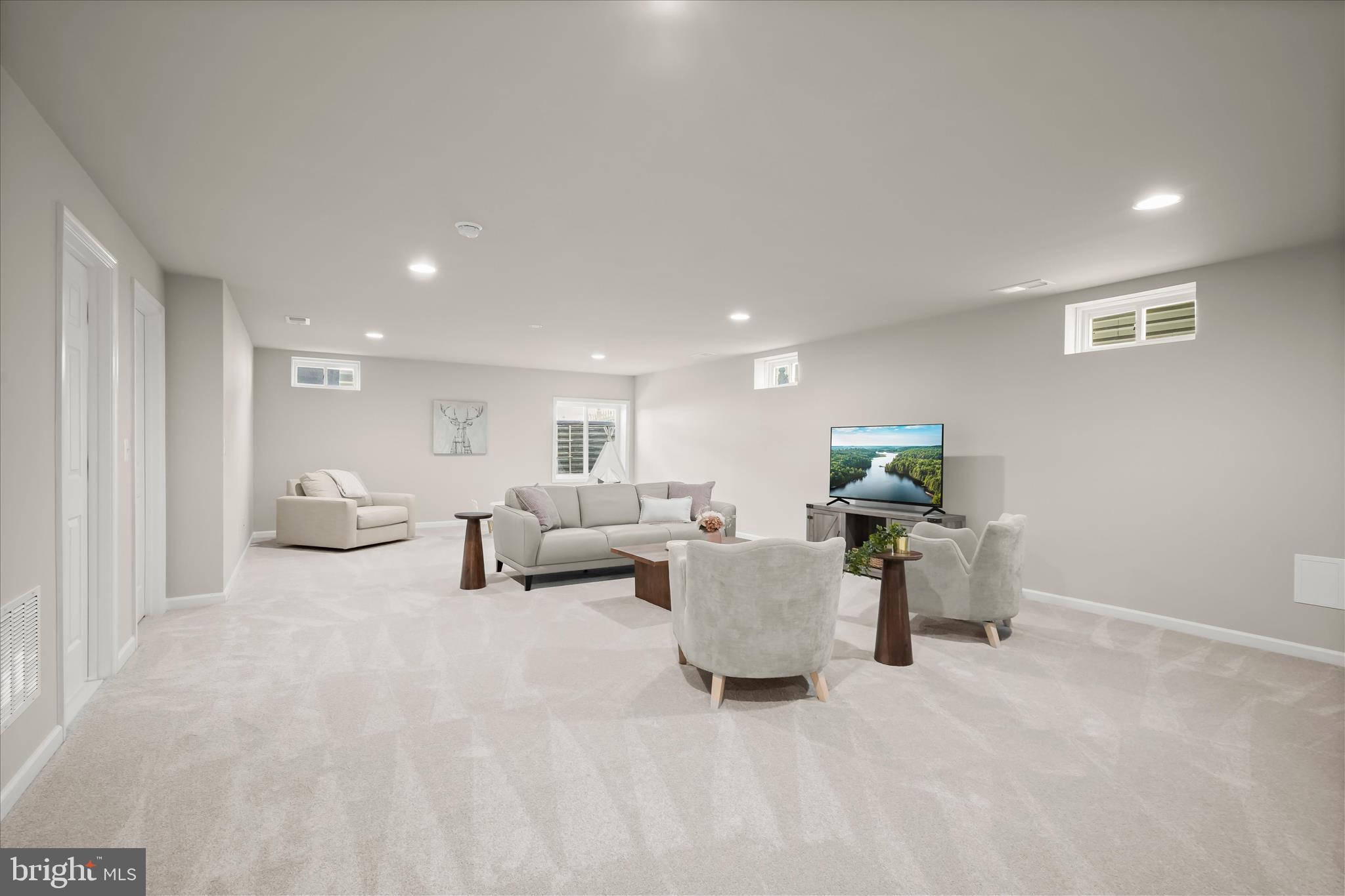 MAYFAIR - Residential