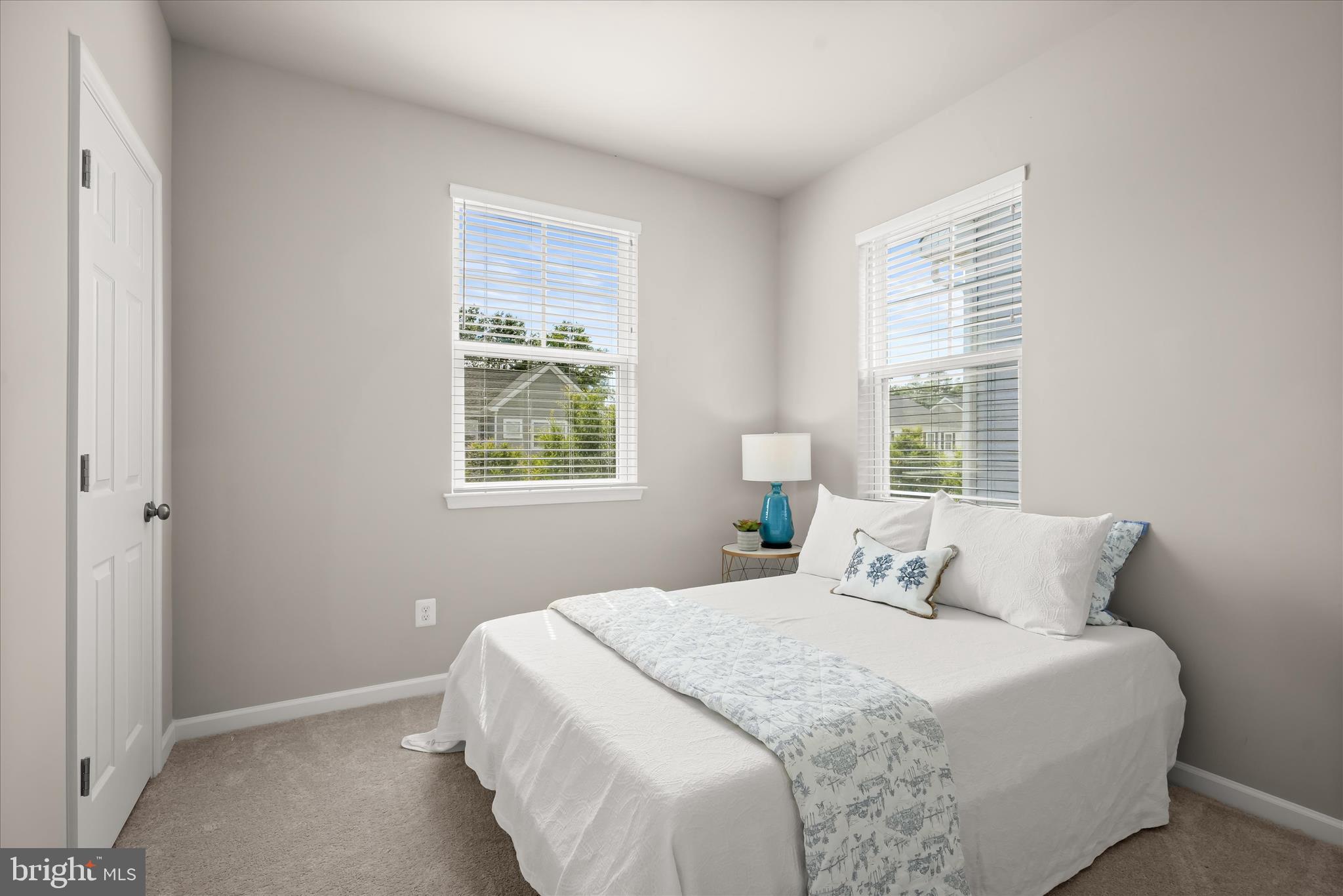 MAYFAIR - Residential