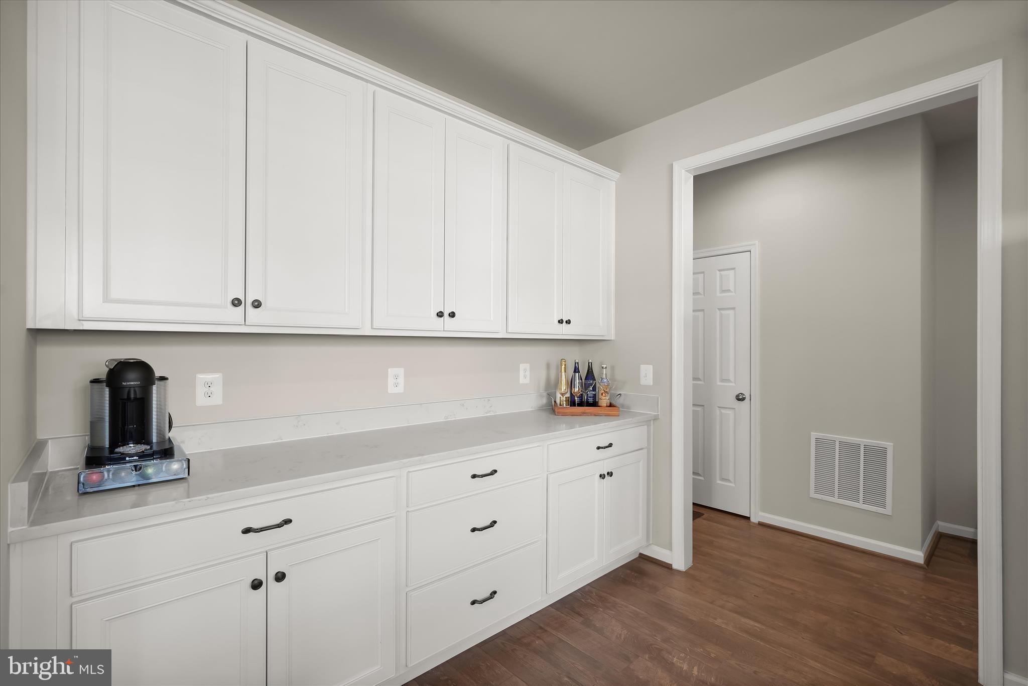 MAYFAIR - Residential