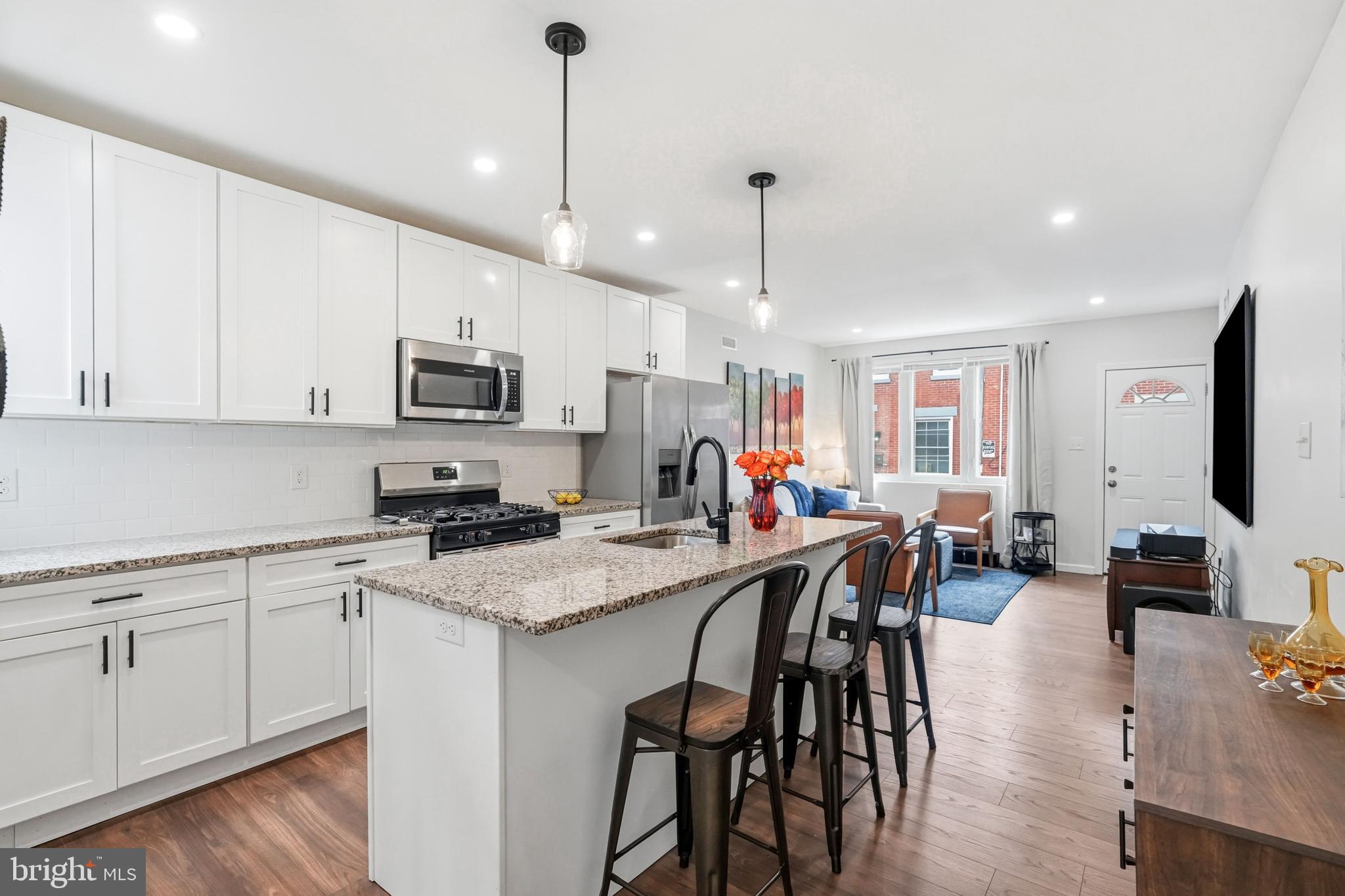 POINT BREEZE - Residential