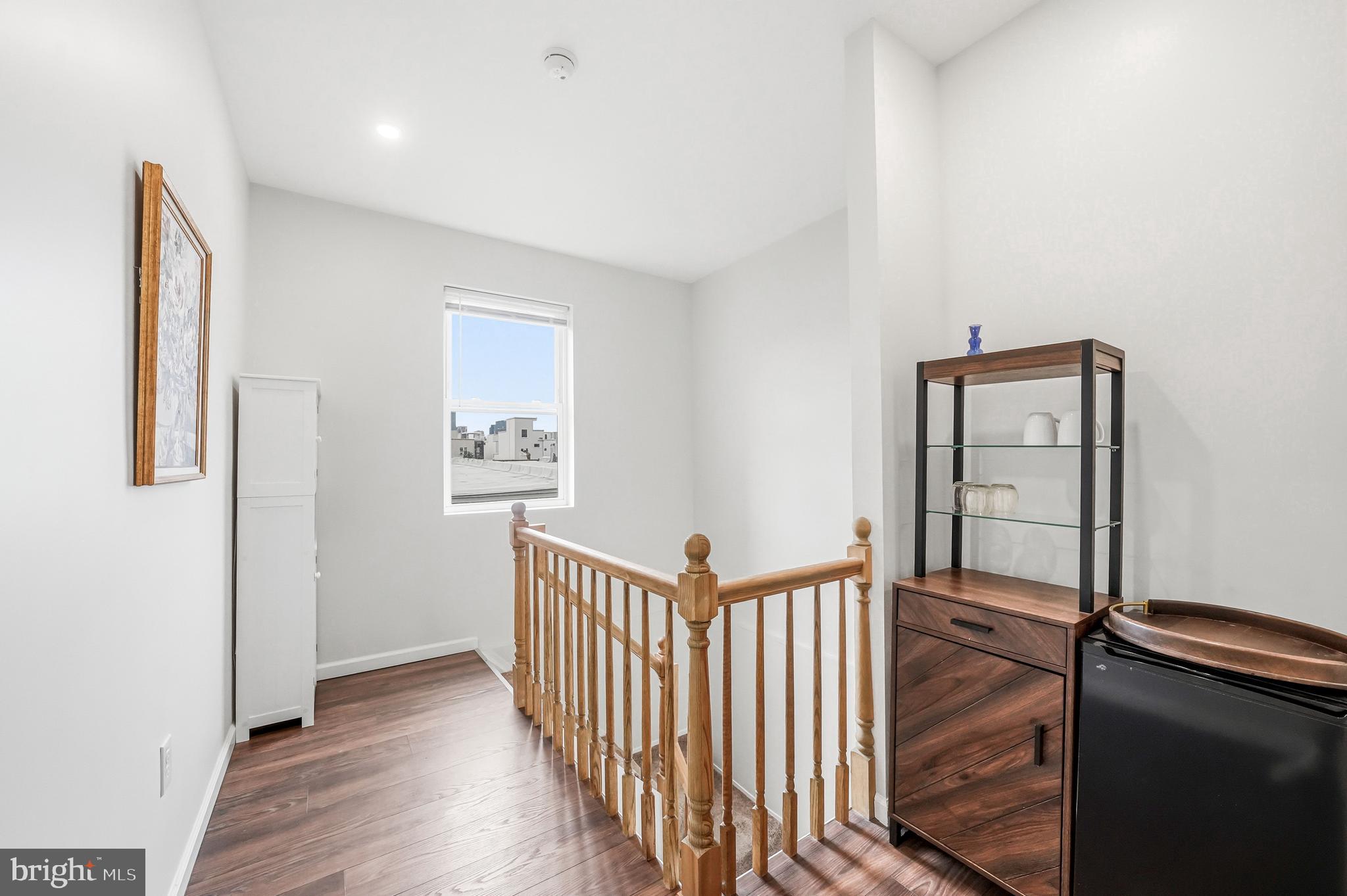 POINT BREEZE - Residential