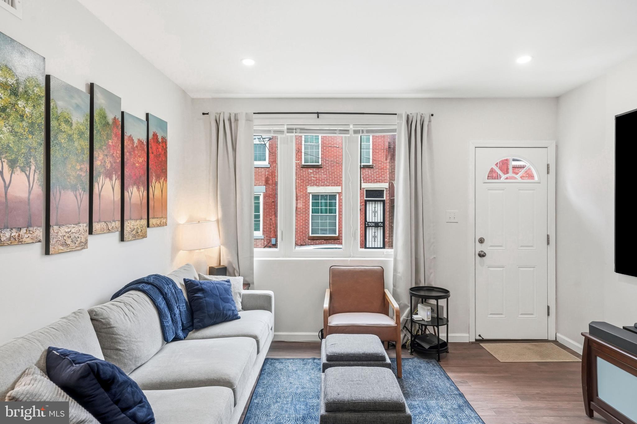 POINT BREEZE - Residential