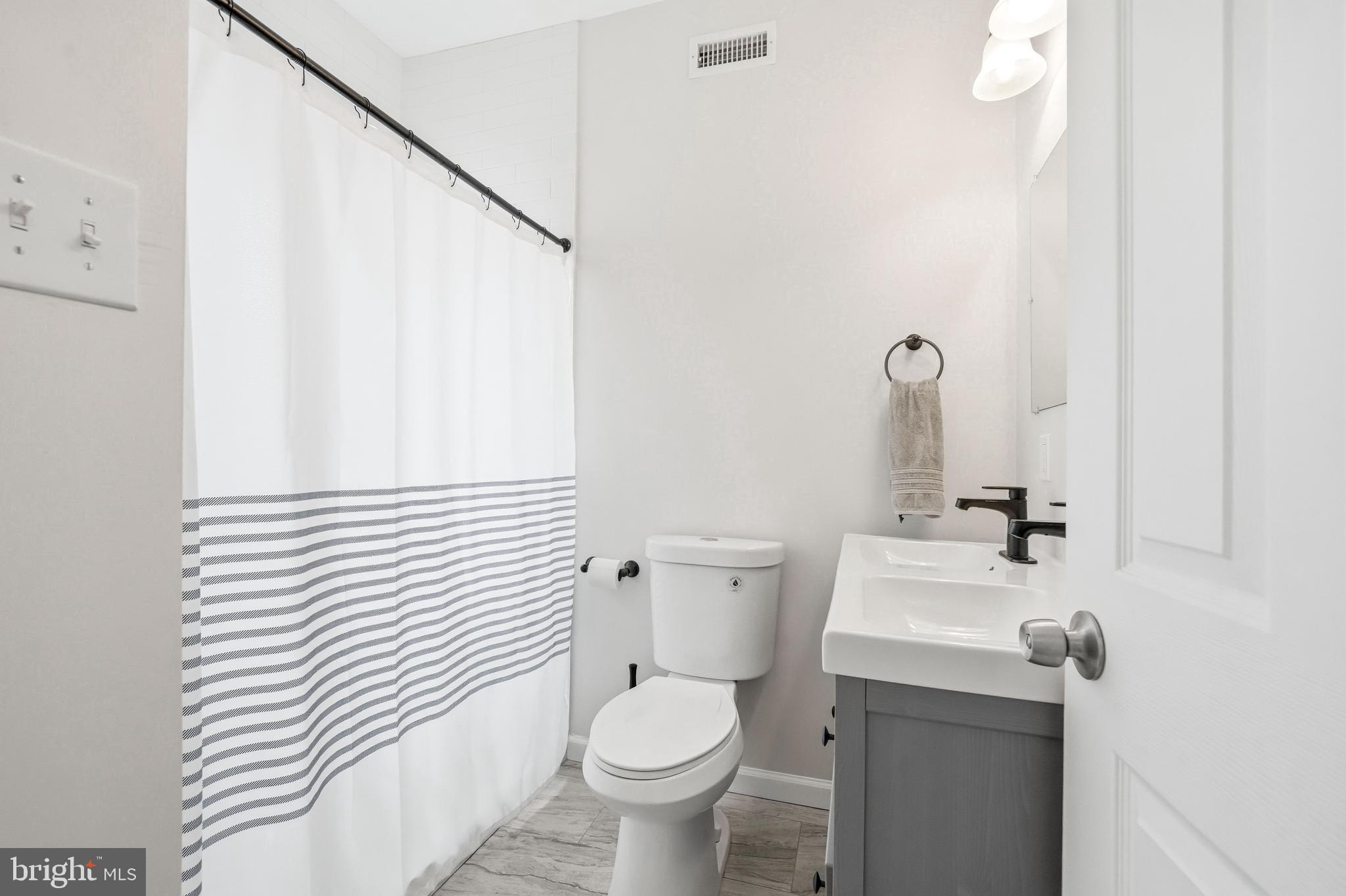 POINT BREEZE - Residential