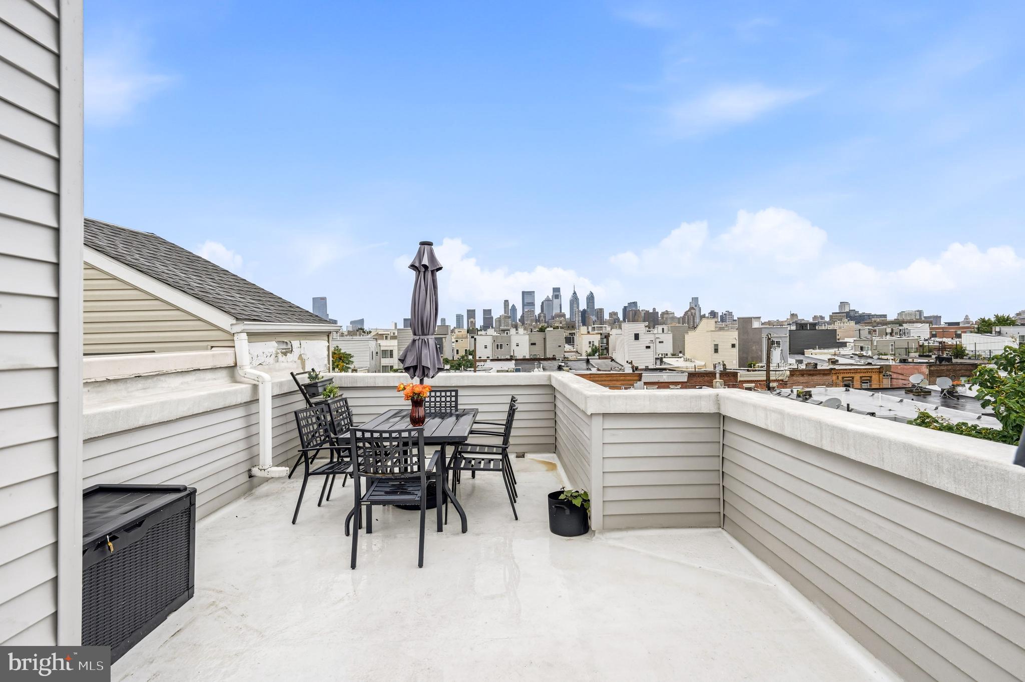POINT BREEZE - Residential